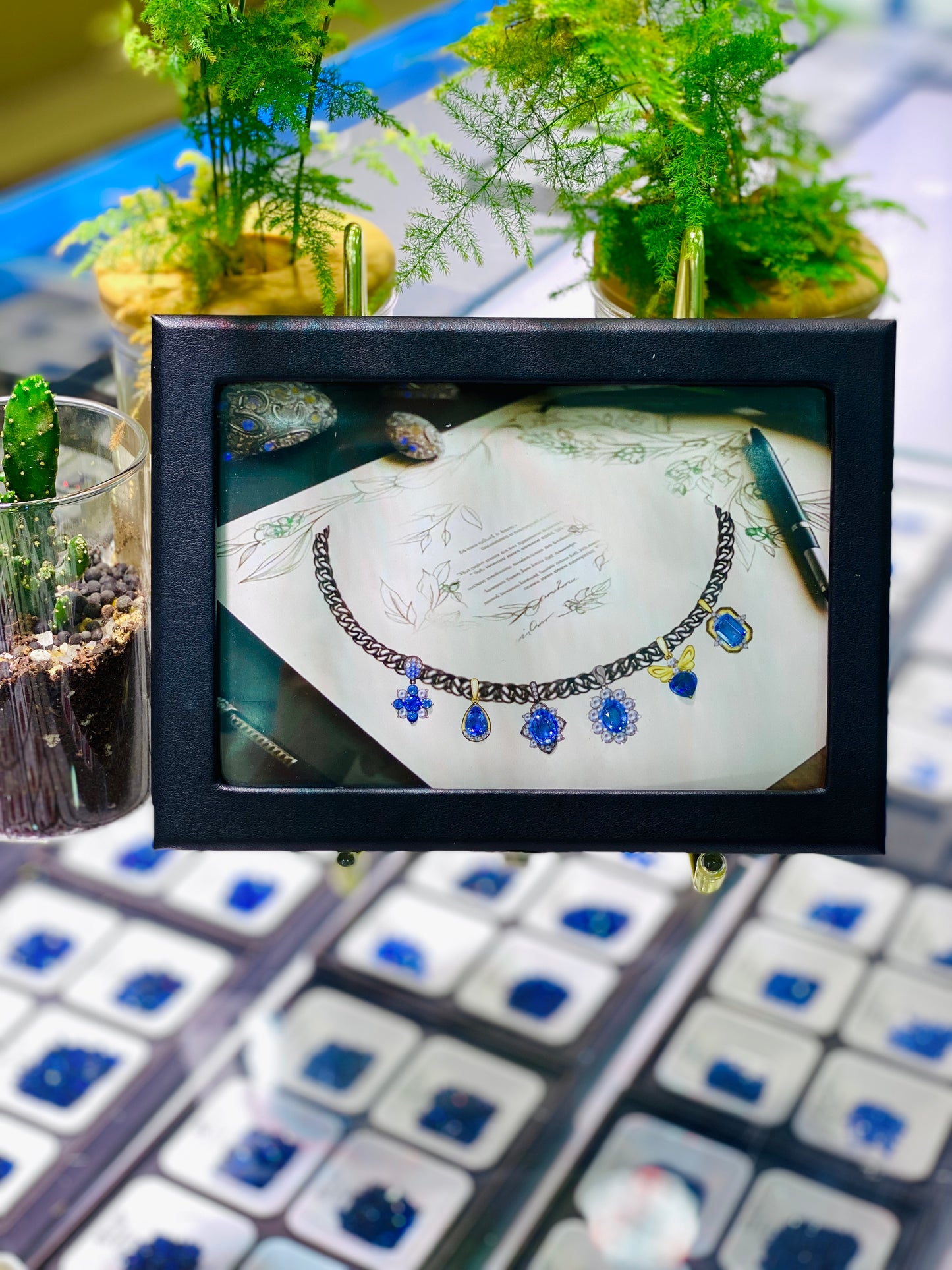 C2 Matching Box "Bouquet-like Pendant" 6.15ct Sapphire Pendant款