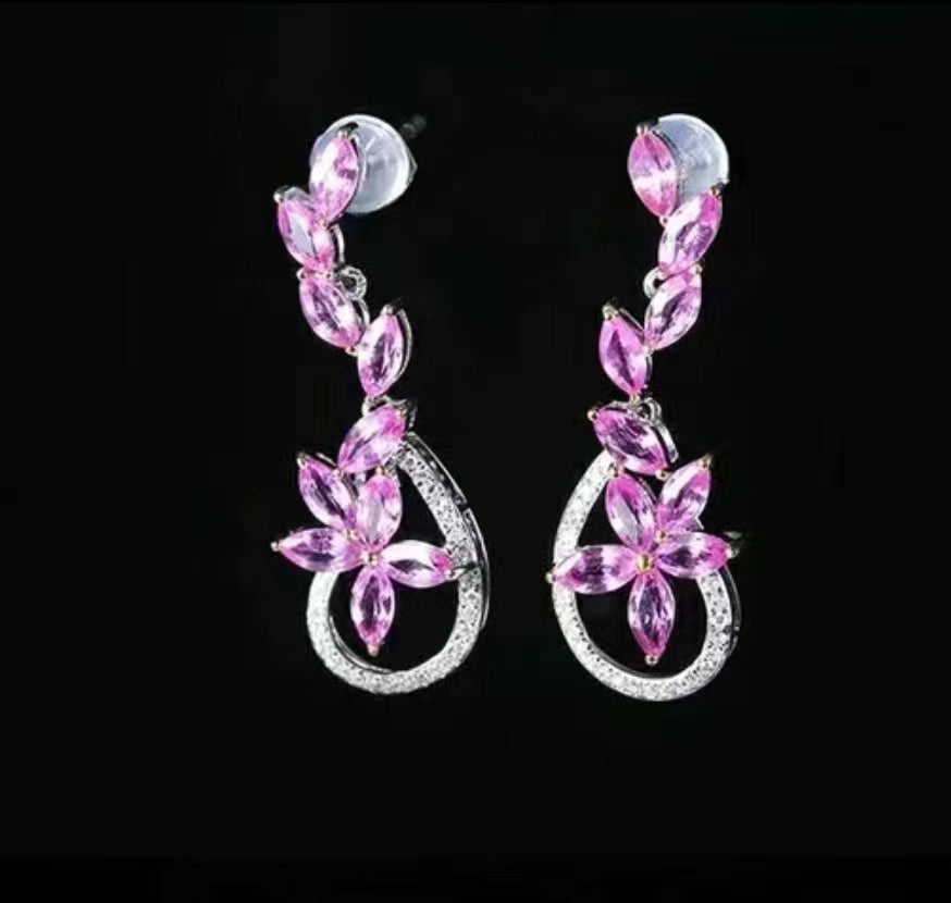 Gemstone set box 2*4mm cat's eye shaped powder blue sapphire earrings.