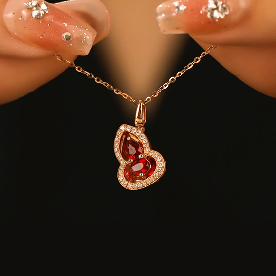 Gemstone set box with a 4*5mm sapphire gourd pendant.