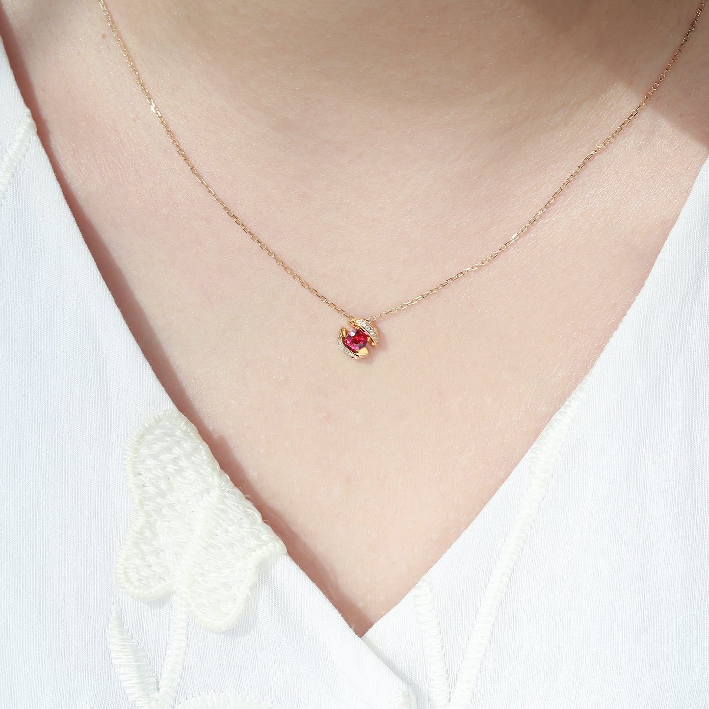 Shell Ruby Necklace | 18K Yellow Gold | Natural Gemstone