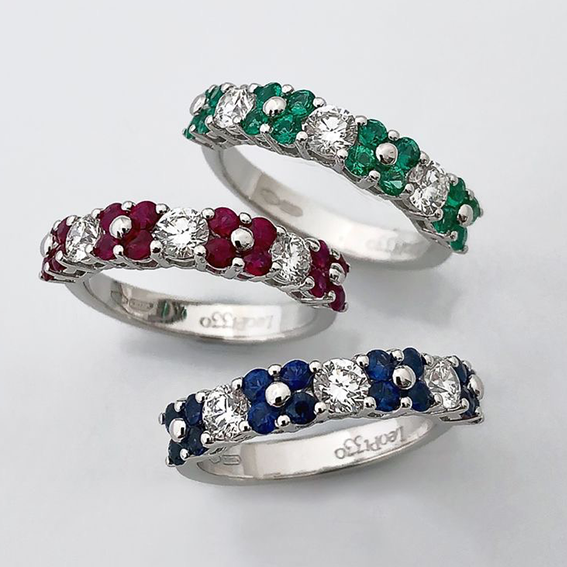 Gemstone set box round sapphire clover ring