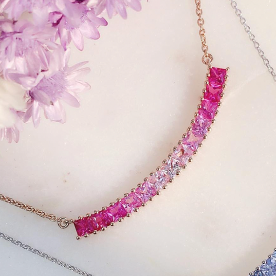 Princess-cut pink and blue sapphire gradient stone set necklace box