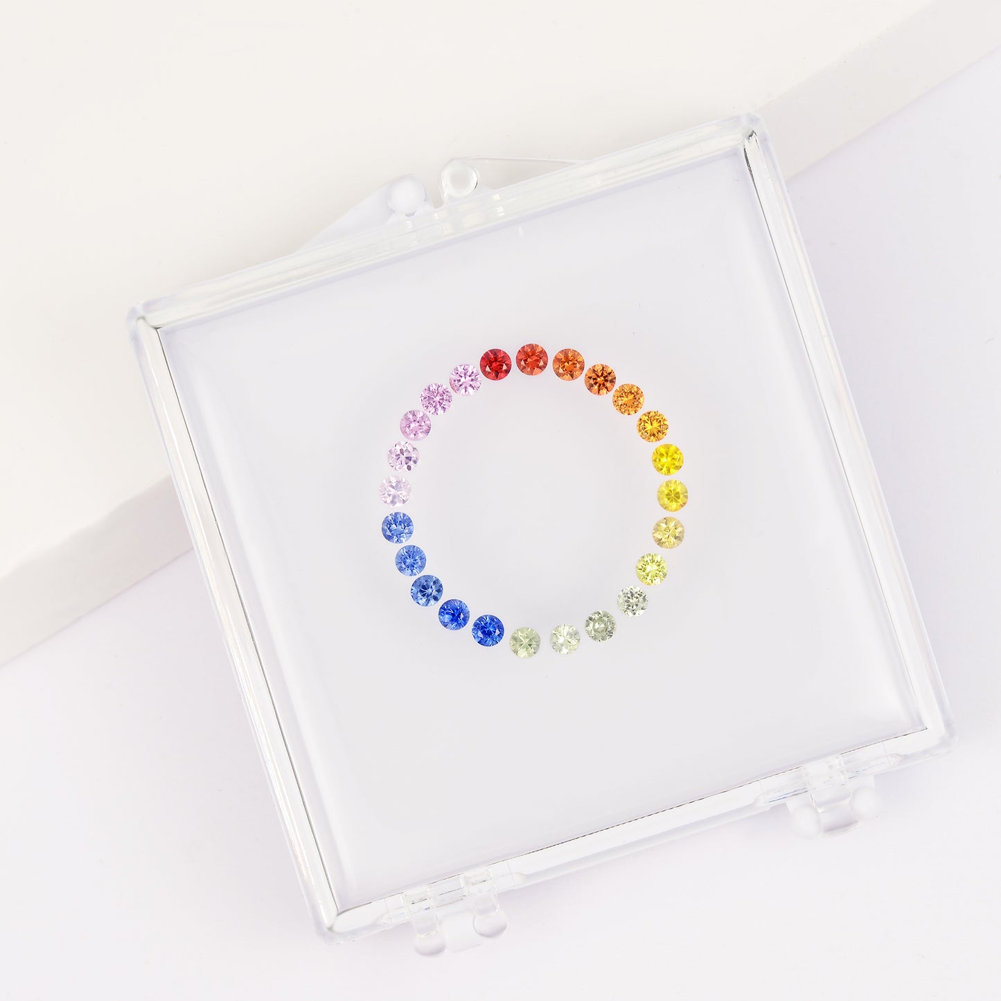 Gemstone set box 2.5mm round colored sapphire ring