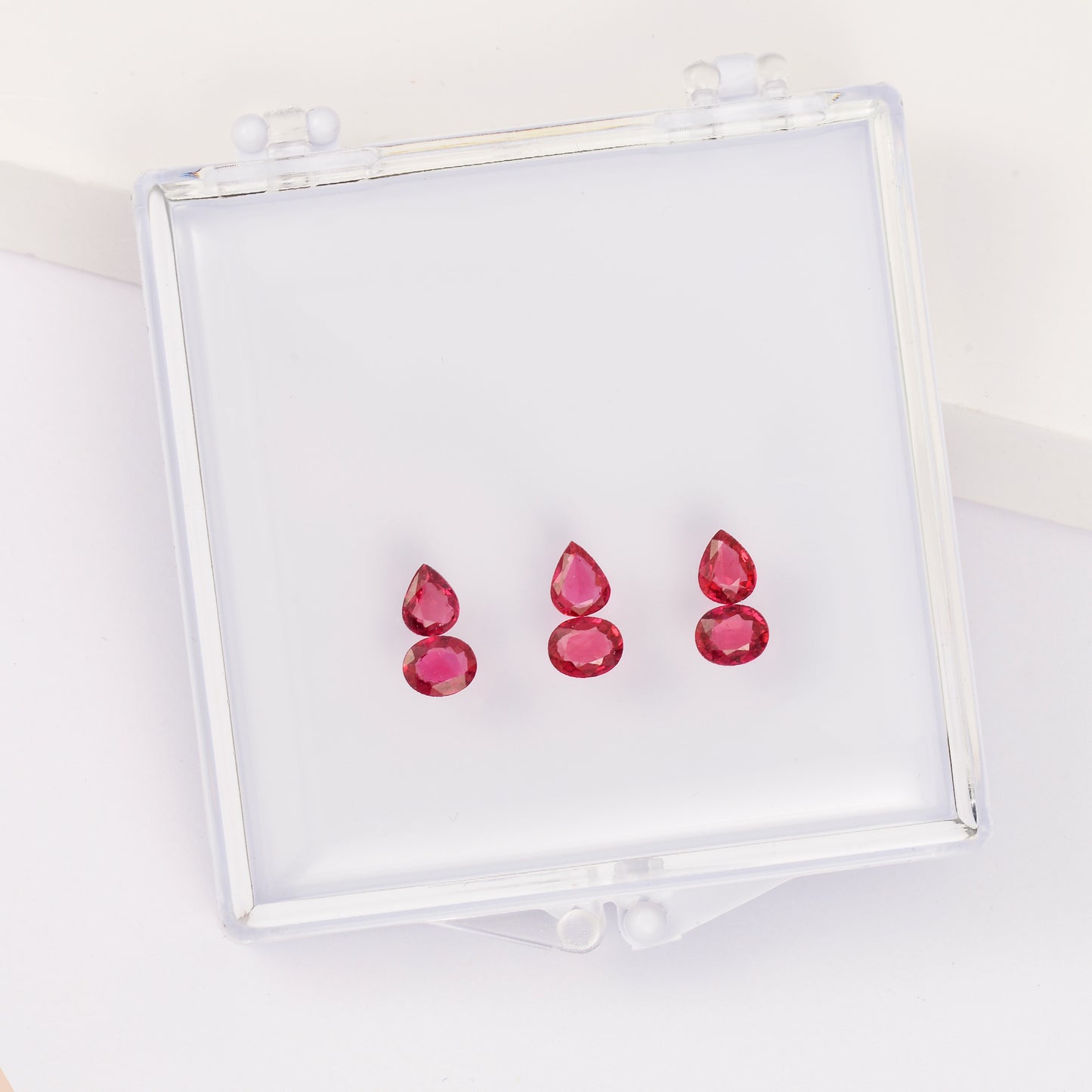 Gemstone set box with 4*5mm ruby gourd pendant.