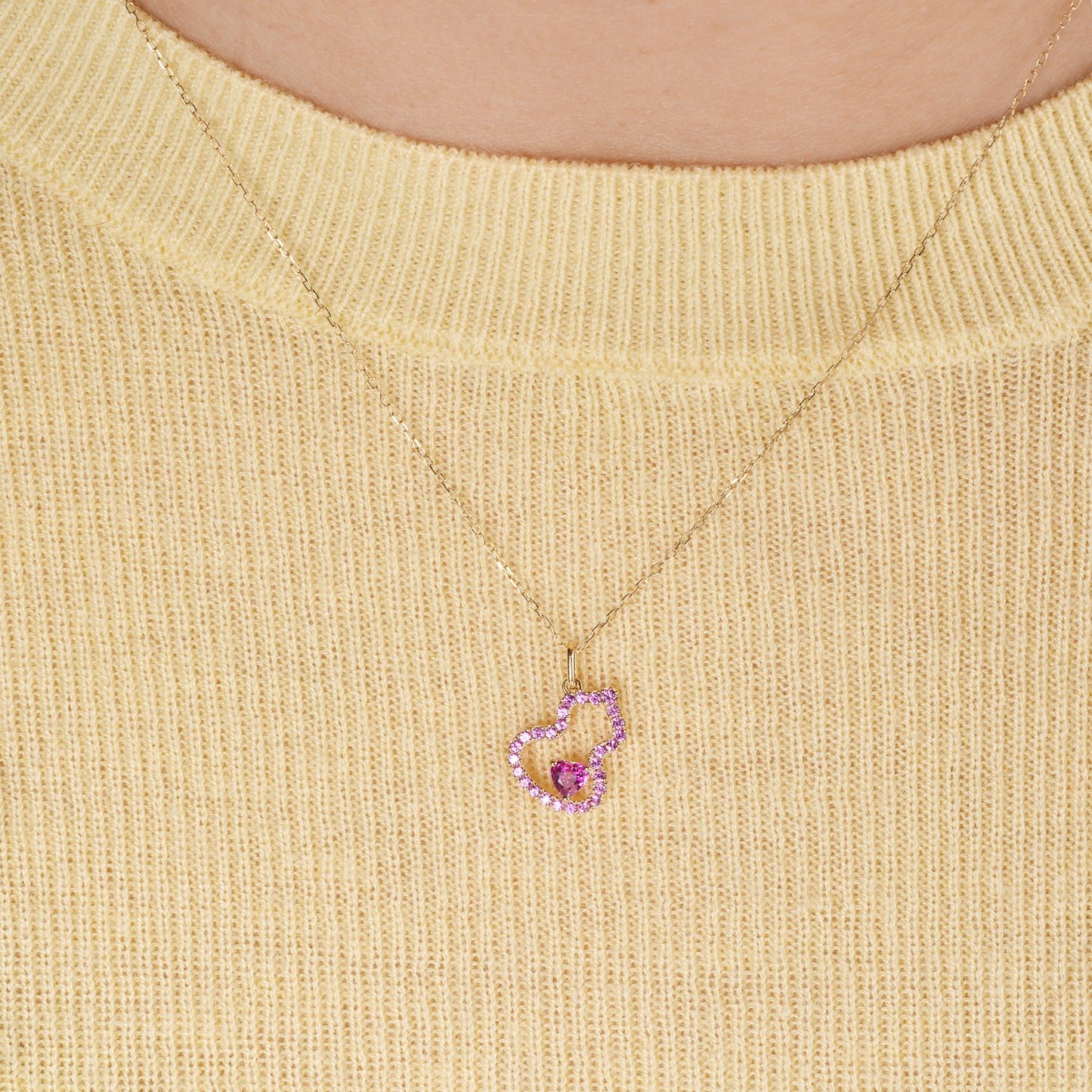 Pink Sapphire Heart Necklace | 18K yellow gold