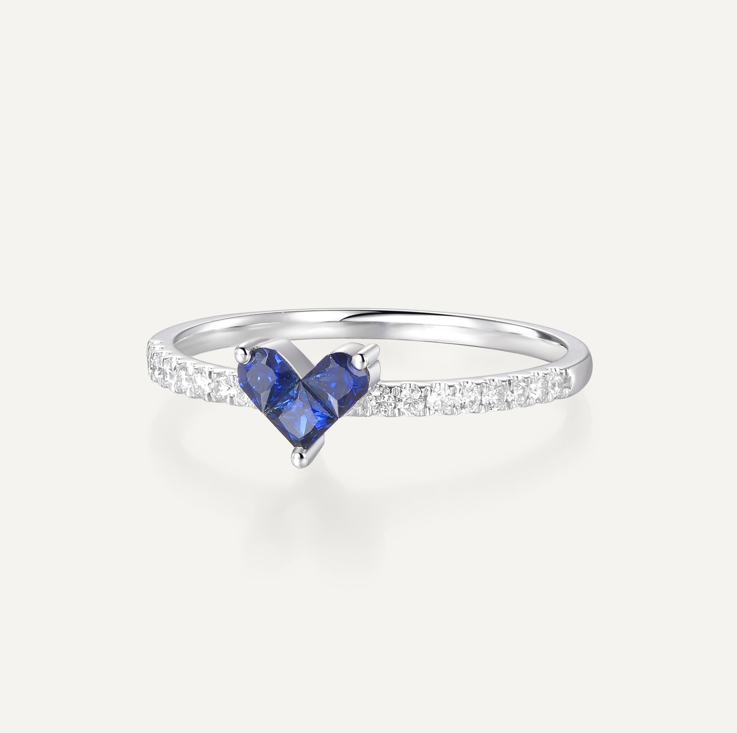 Sapphire Love Knot Ring | 18K white gold | Natural Gemstone