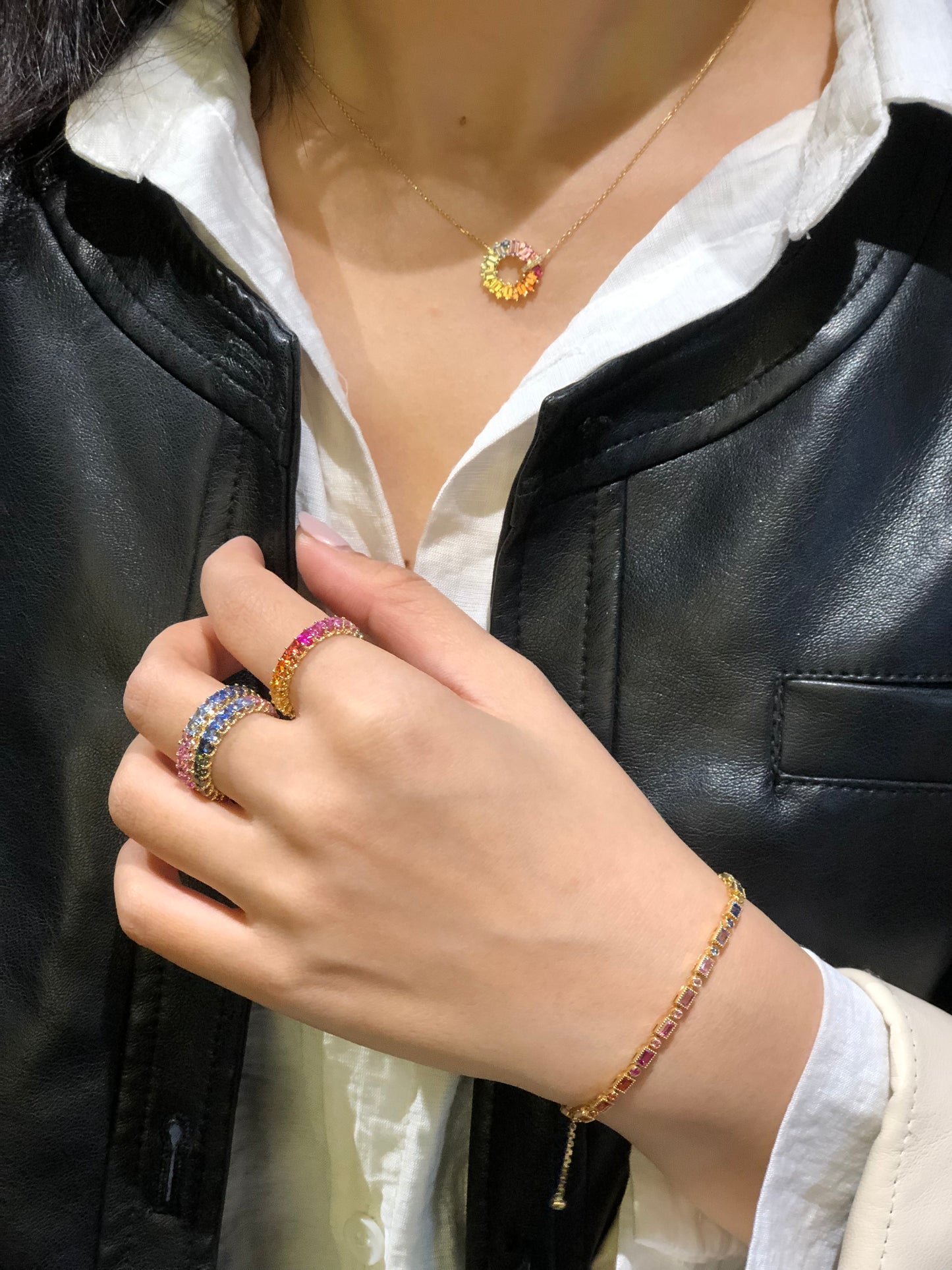 Rainbow Sugar Ring | 18K yellow gold | Natural Colored Sapphire